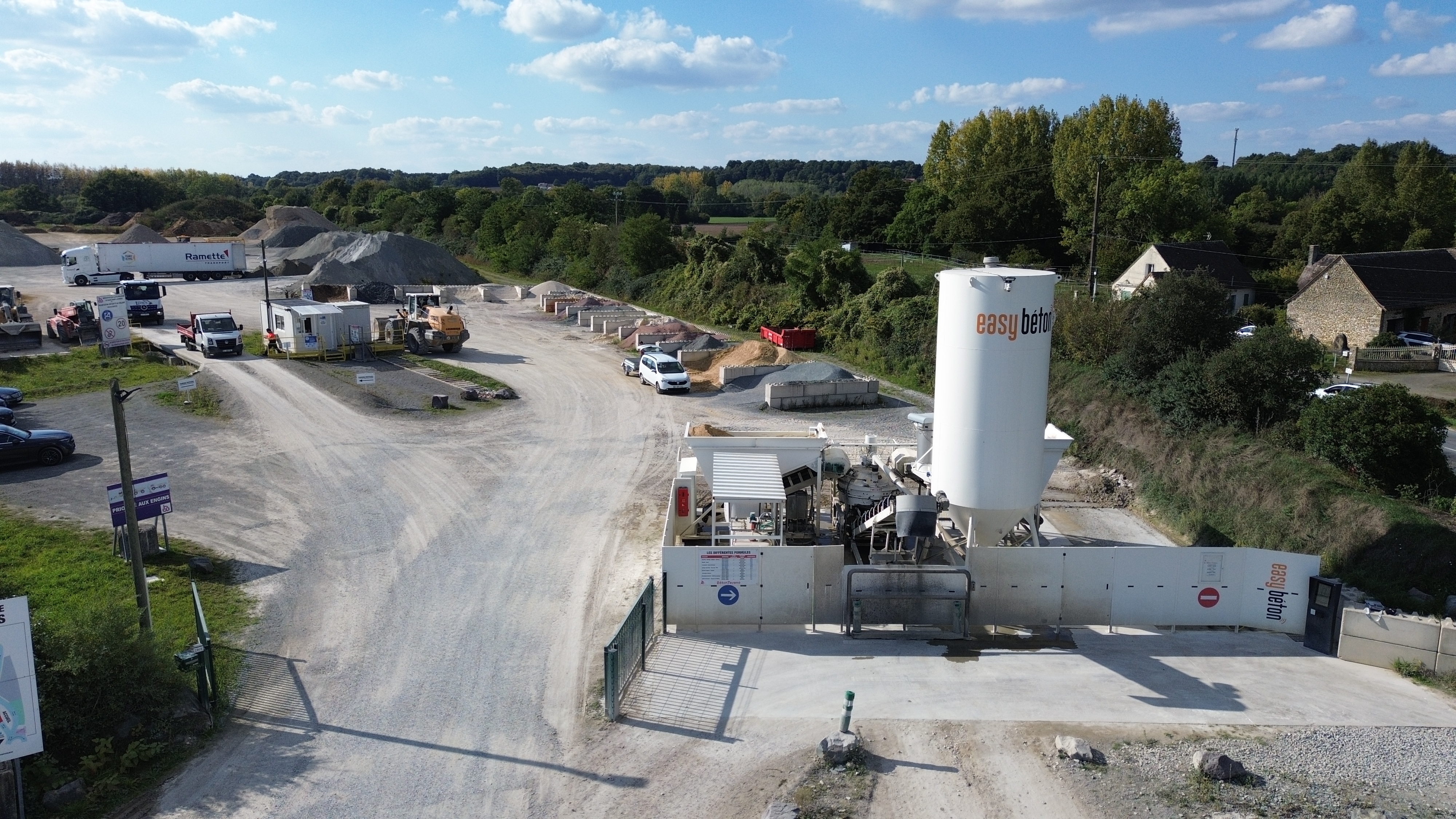 Distributeur Easy Béton Compact